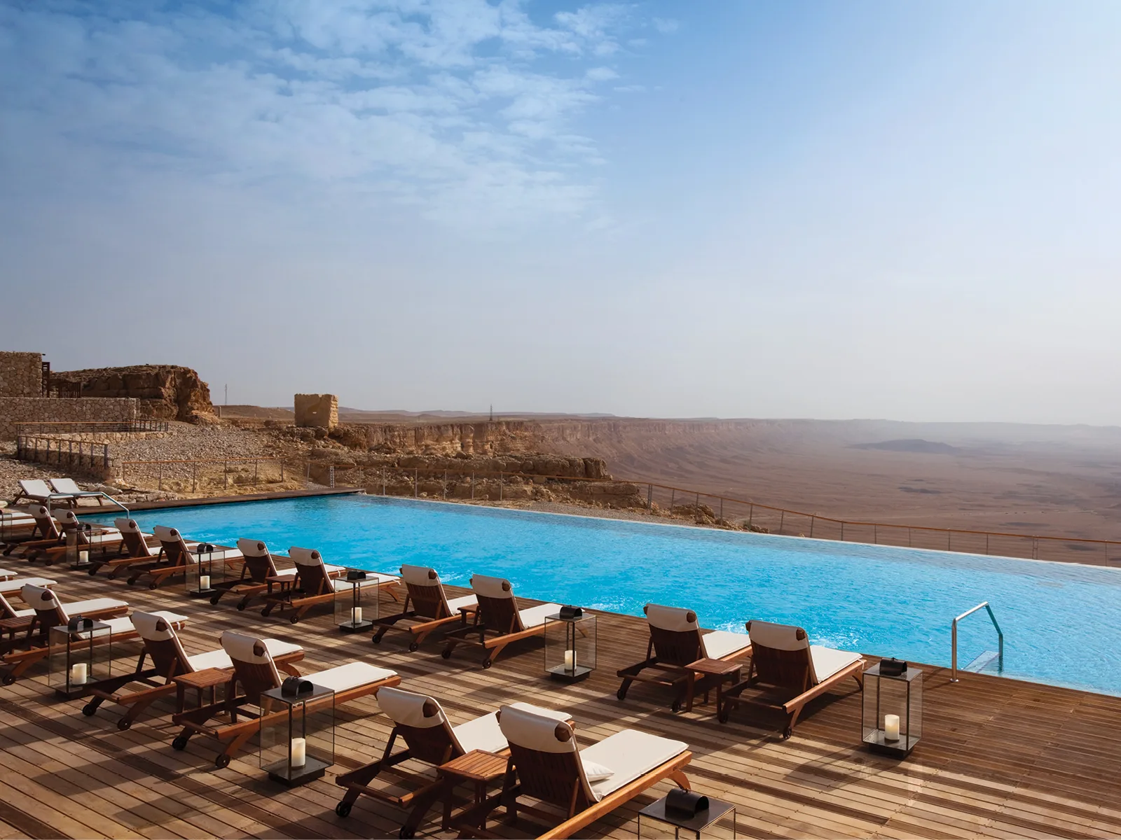 Beresheet, Isrotel Exclusive – brand identity and signage design by Basman/Tenenbaum